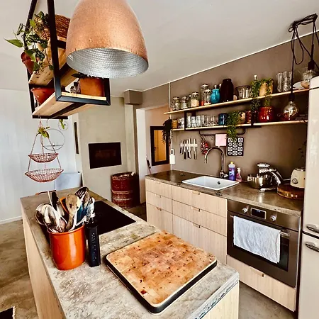 Charming In The Center Of *